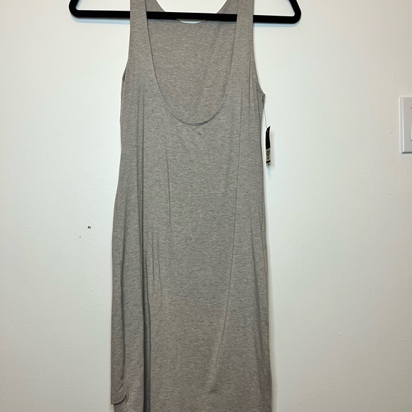 Aritzia TNA dress size small - Picture 9 of 9